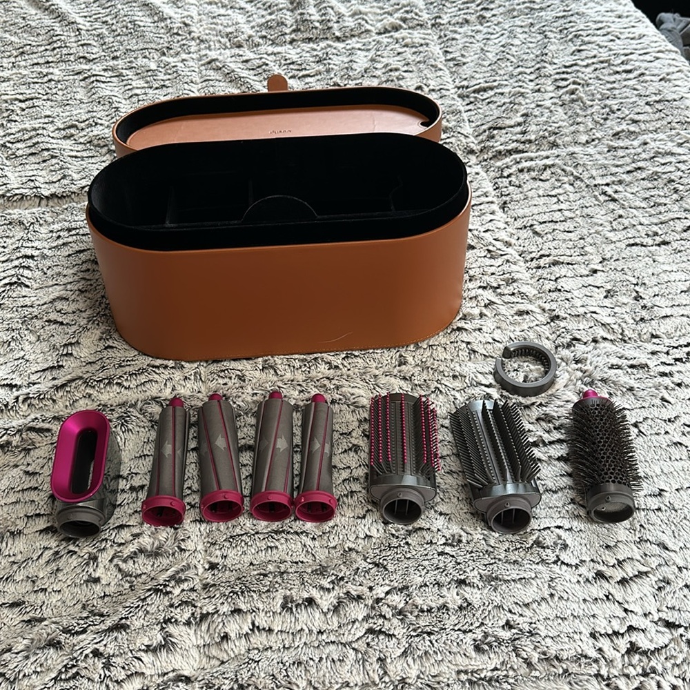 Original Dyson Box and Accessories *NO WAND/DRYER INCLUDED*
